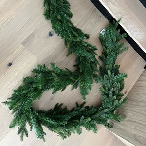 Christmas Garland 9” brand new